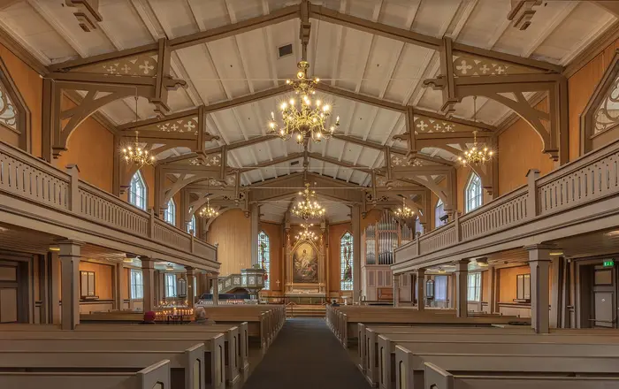 Catedral, Tromsø, Noruega, 2019 09 04, DD 61 63 HDR