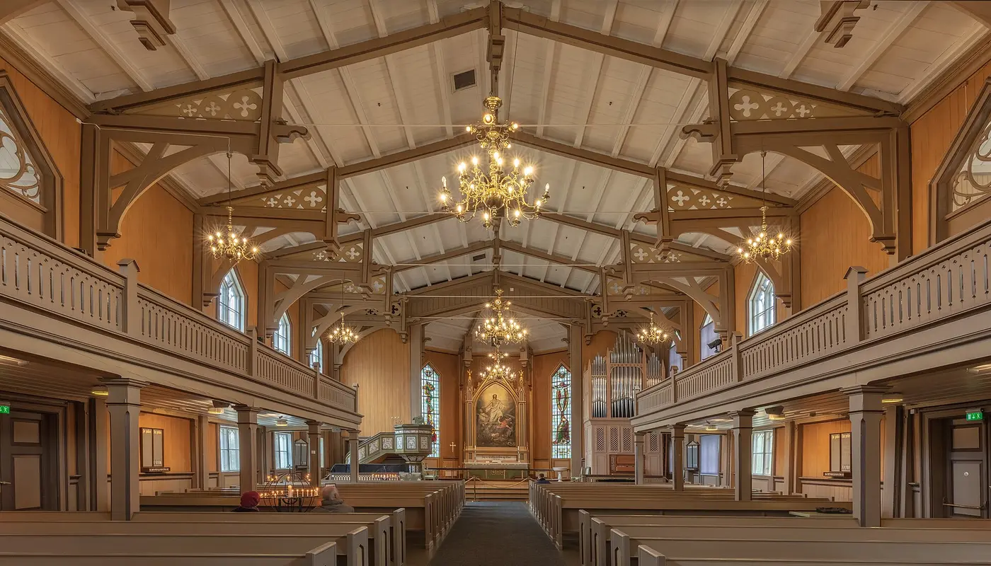 Catedral, Tromsø, Noruega, 2019 09 04, DD 61 63 HDR